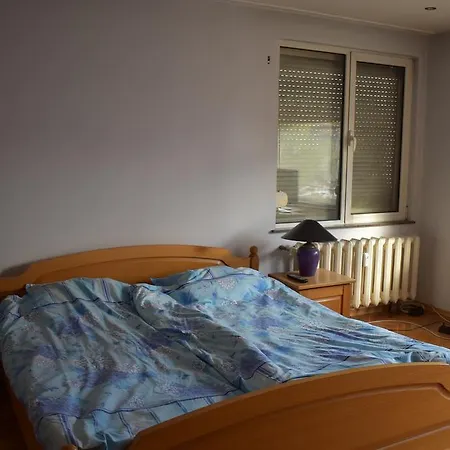 Fully Furnished Near The Heart Of Апартаменты